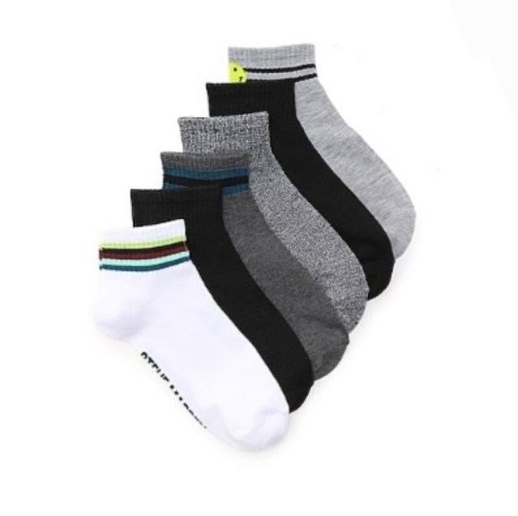 Steve Madden Accessories - Steve Madden ankle socks NWT